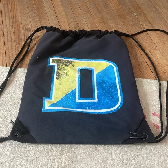 University of Delaware drawstring bag - Picture 3 of 5
